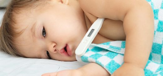 Bebeklerde Burun Akıntısı ve Ateş Belirtileri ve Tedavisi